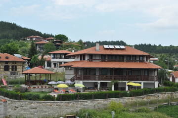 Фото номера Дом с 7 комнатами Дома для отпуска Guest House Brezata - Betula г. Главатарци 29