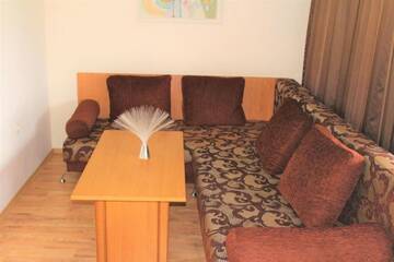 Фото номера Дом с 7 комнатами Дома для отпуска Guest House Brezata - Betula г. Главатарци 43