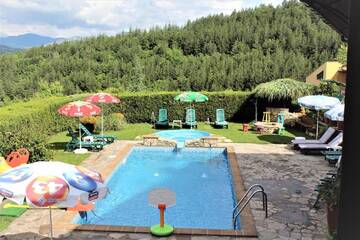 Фото номера Дом с 7 комнатами Дома для отпуска Guest House Brezata - Betula г. Главатарци 18